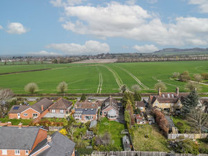 Photo 33- click for photo gallery